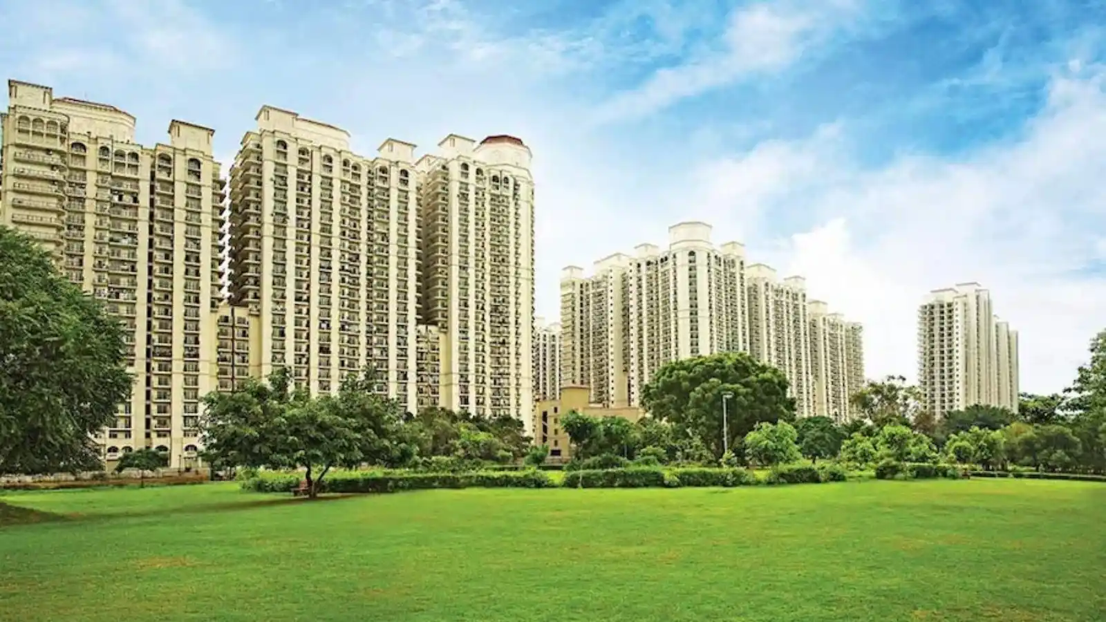 DLF-One-Midtown-Exterior